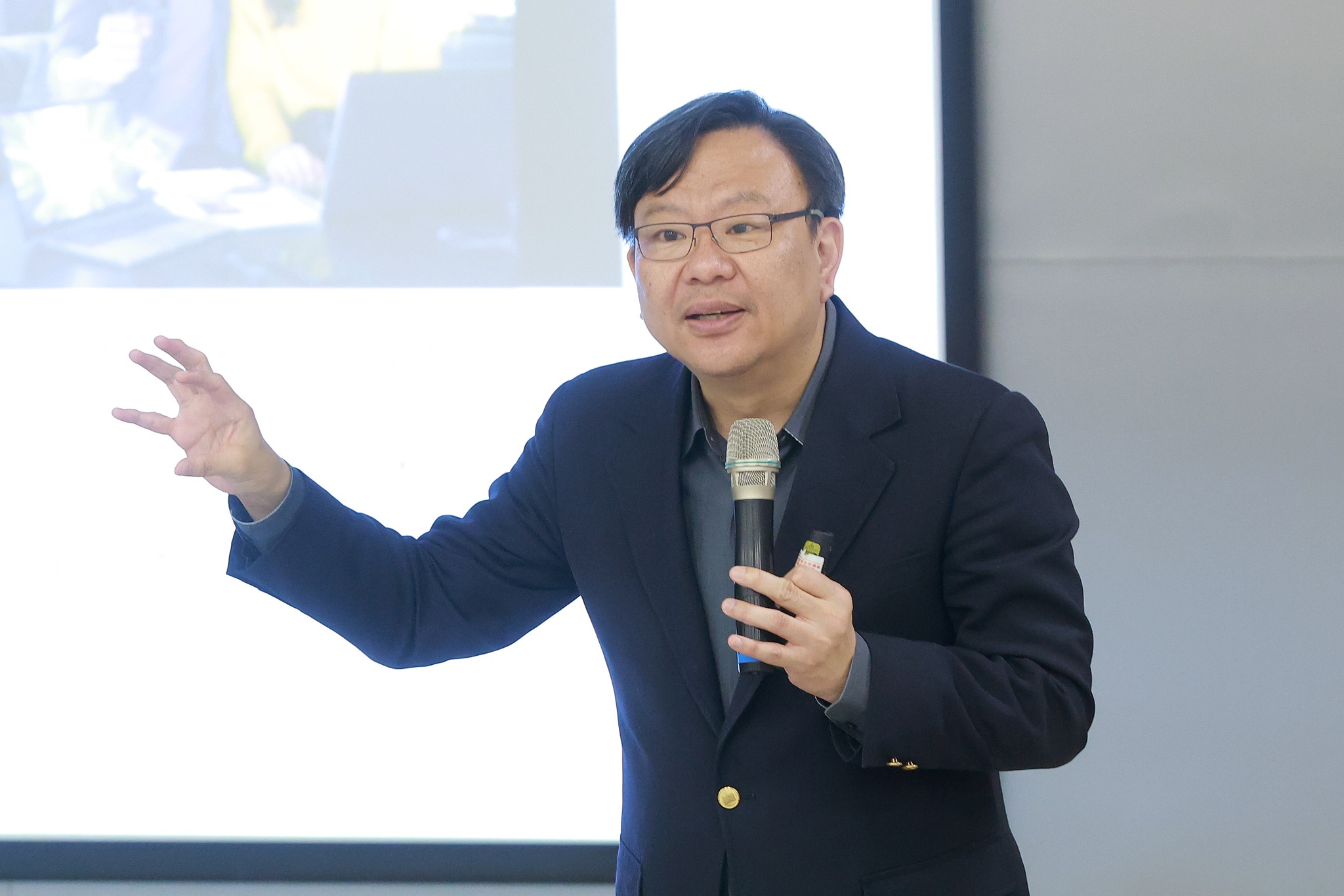 劉奕成分享藝術市場金流韌性與數位憑證基礎設施