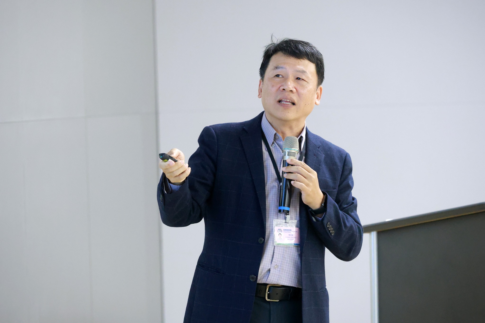 張志新博士與藝術產業代表進行跨專業對話